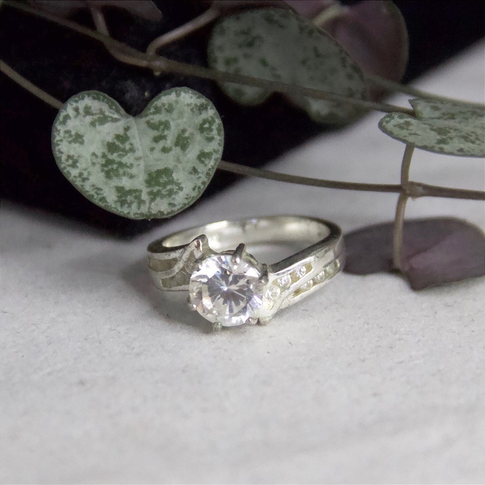 Sterling Silver 925 Round Cut Cubic Zirconia Bypass Engagement Ring Size 8